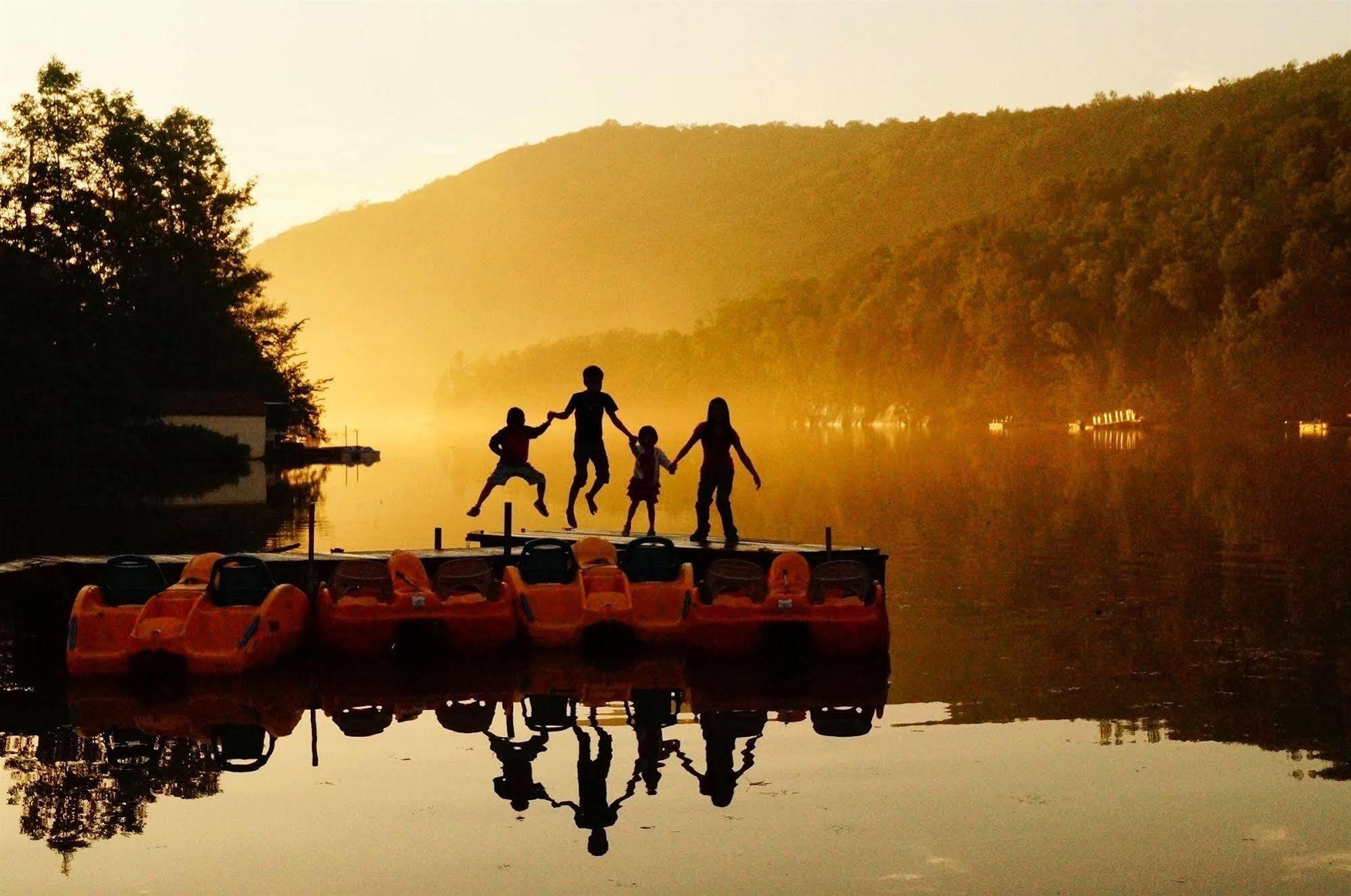 Le Boise Du Lac Монт-Тремблант Екстериор снимка
